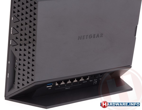 Netgear WNDR4700 Centria