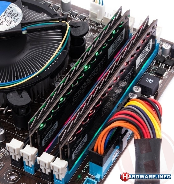 Crucial Ballistix Tactical Tracer 4GB DDR3-1600 CL8 kit