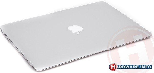 Apple MacBook Air 13.3" (MD761N/B)