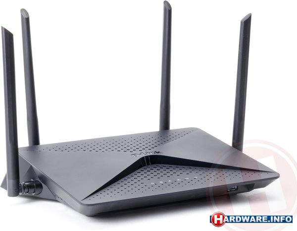 D-Link DIR-882