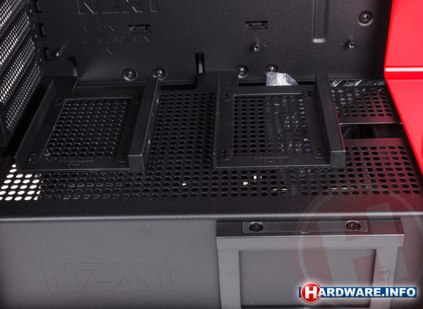 NZXT H700i Black/Red