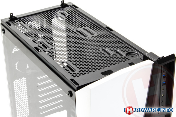 Corsair Carbide Spec-Omega Window Black/White