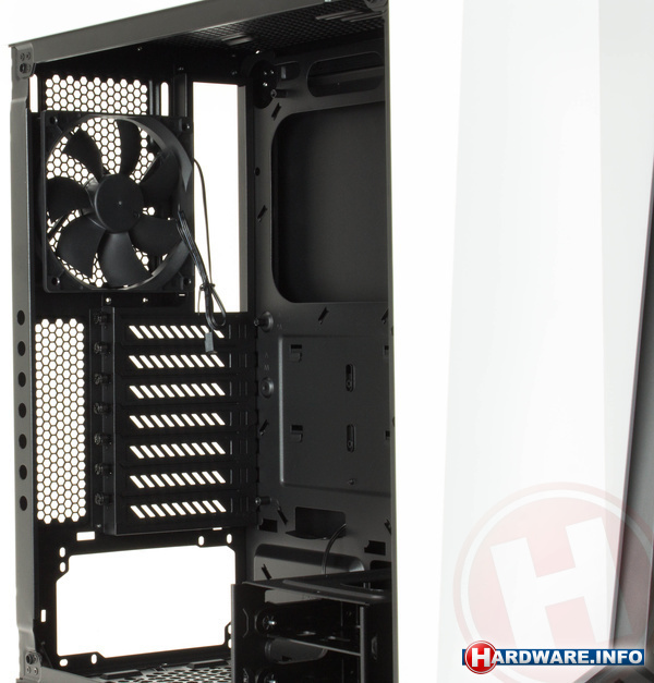 Corsair Carbide Spec-Omega Window Black/White