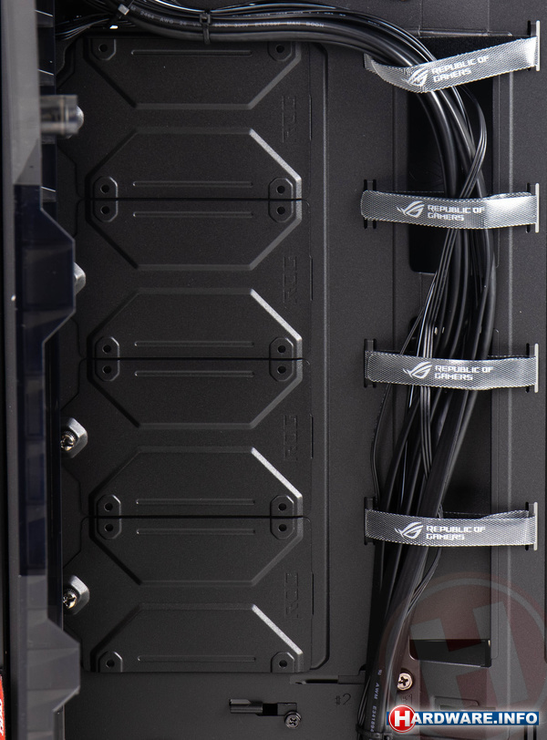 Asus RoG Strix Helios GX601